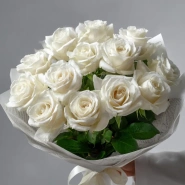 Белые розы &laquo;Северная нега&raquo; 0