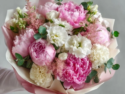 Букет с пионами «Пудровая нега»