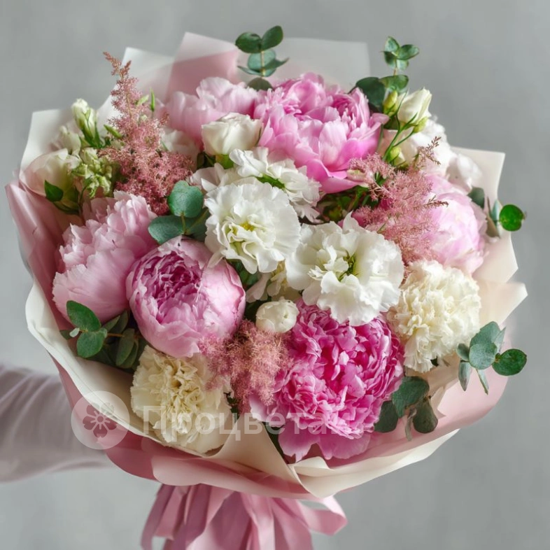 Букет с пионами &laquo;Пудровая нега&raquo;