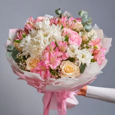 Букет с хризантемами «Светлый выбор»