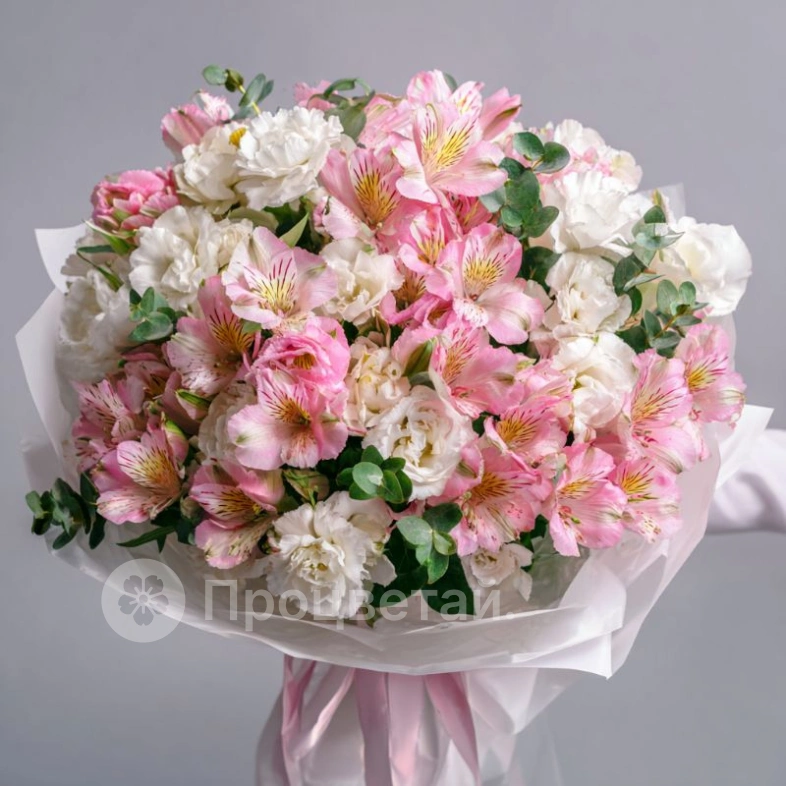 Букет с эустомами &laquo;Чистое вдохновение&raquo;