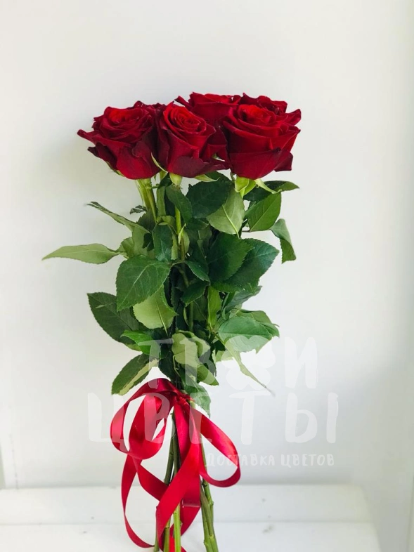 Букет из 7 красных роз