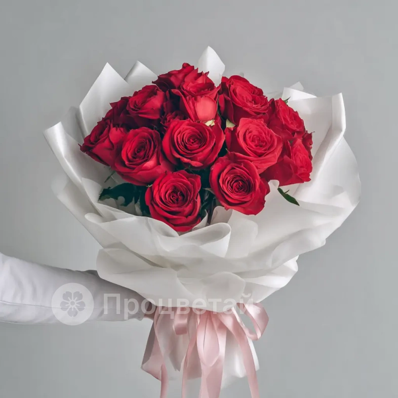 Красные розы &laquo;Страсть мгновения&raquo;